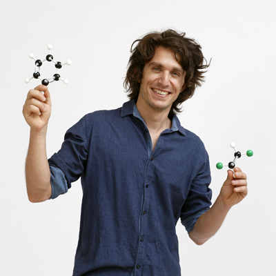 Nico, Tutor di Corner4